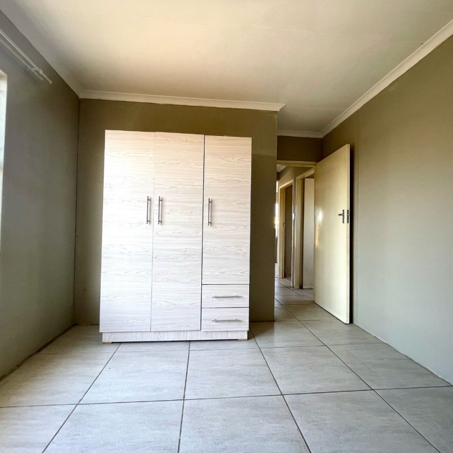 2 Bedroom Property for Sale in Harry Gwala Free State